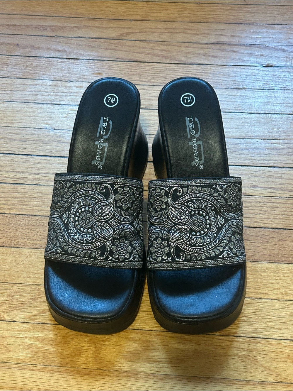 Y2K Platform Wedge Sandals - Picture 2 of 2